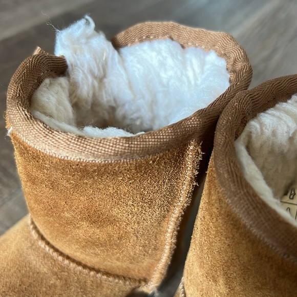 ✨KOOLABURRA BY UGG BOOTS FOR GIRLS✨ - Picture 10 of 11